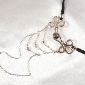 ST143 Women's Brandebourgs Knot with Chains G-String in Silver