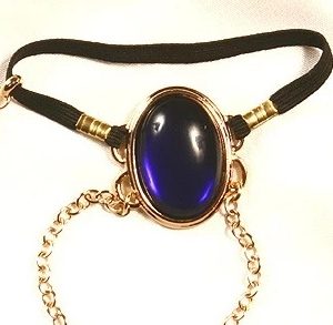 BH56 Men's Gem and pendant penis chain in Gold