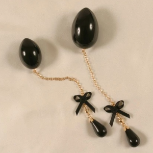 OE1 Insertable black egg with gold chain, black bow, and pendant